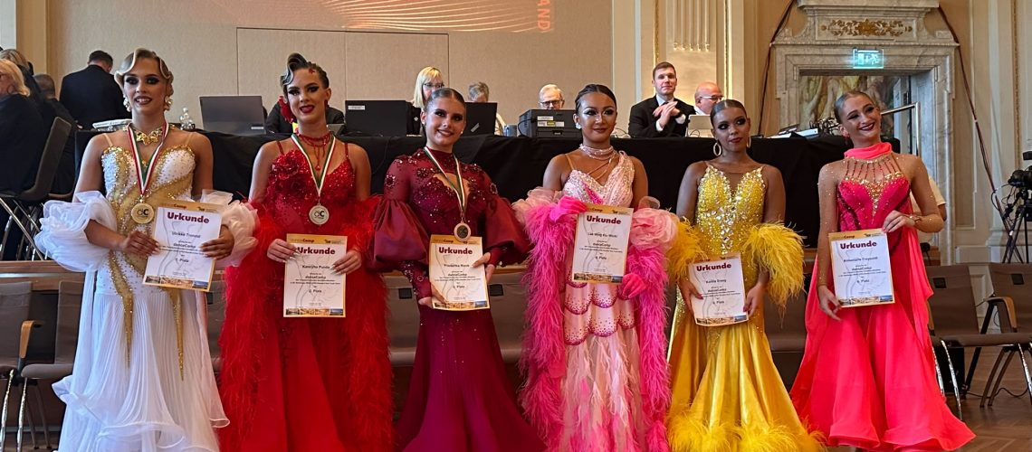 WDSF Open Solo Standard Female Youth